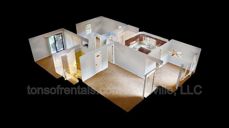 Hendersonville Condo in Convenient Location property image