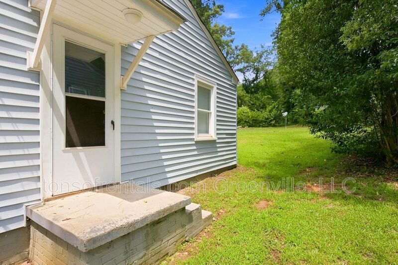Super nice home minutes to downtown Greenville SC! property image