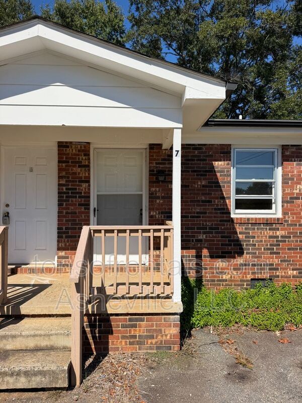 Cute 1 Bedroom in Forest City property image
