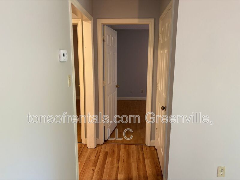 Nice 2 bedroom 1 bath duplex in Spartanburg property image