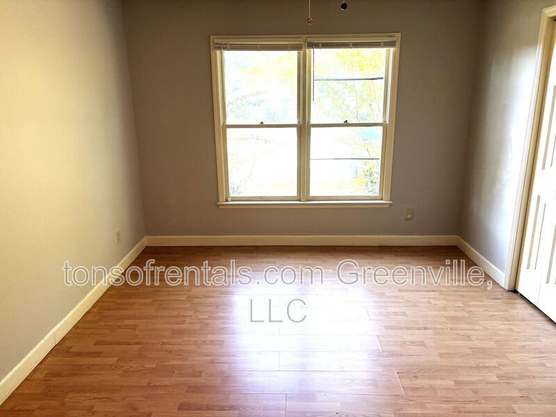 Nice 2 bedroom 1 bath duplex in Spartanburg property image