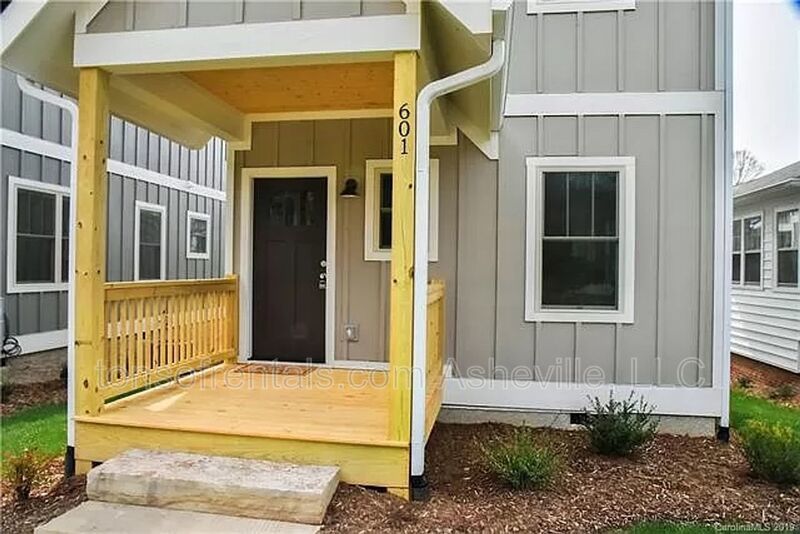 Beautiful 4-bedroom, 2.5-bathroom single-family home located in Asheville, NC. property image