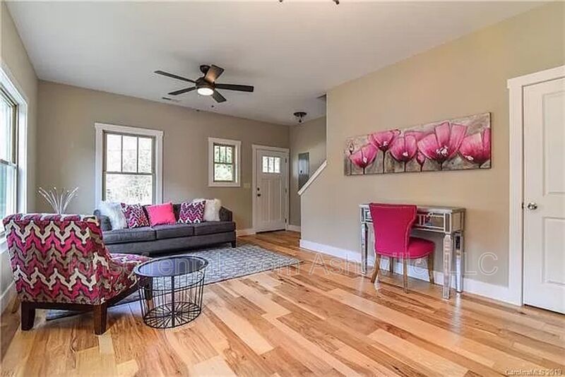 Beautiful 4-bedroom, 2.5-bathroom single-family home located in Asheville, NC. property image
