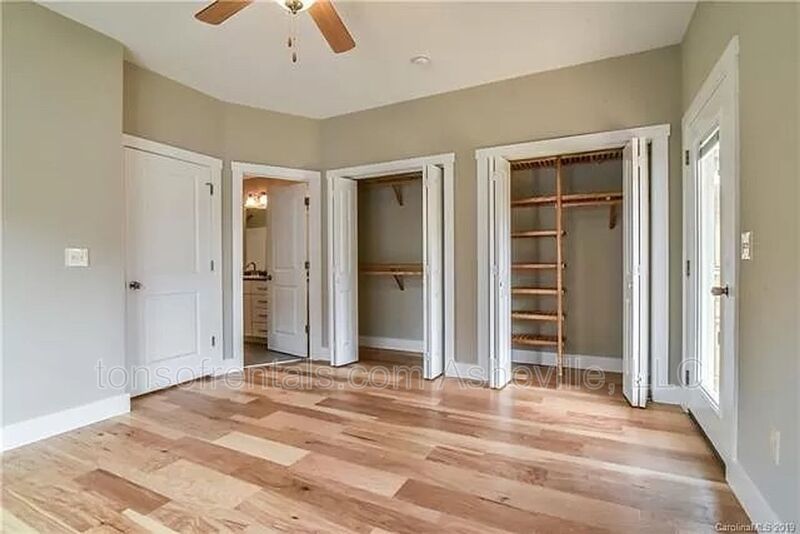 Beautiful 4-bedroom, 2.5-bathroom single-family home located in Asheville, NC. property image