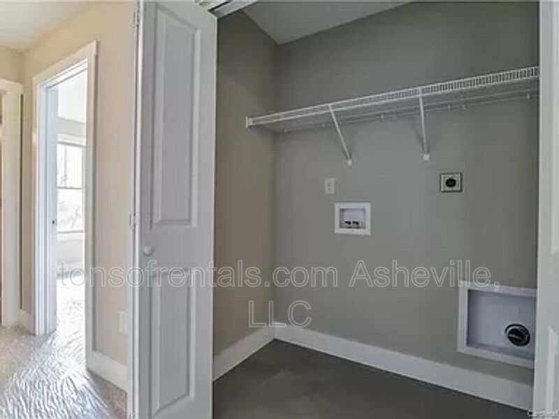 Beautiful 4-bedroom, 2.5-bathroom single-family home located in Asheville, NC. property image