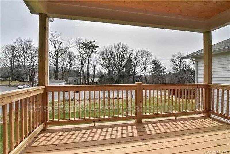 Beautiful 4-bedroom, 2.5-bathroom single-family home located in Asheville, NC. property image