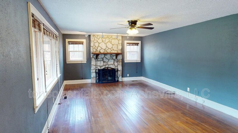 3 Bed in Desired Royal Pines Neighborhood property image