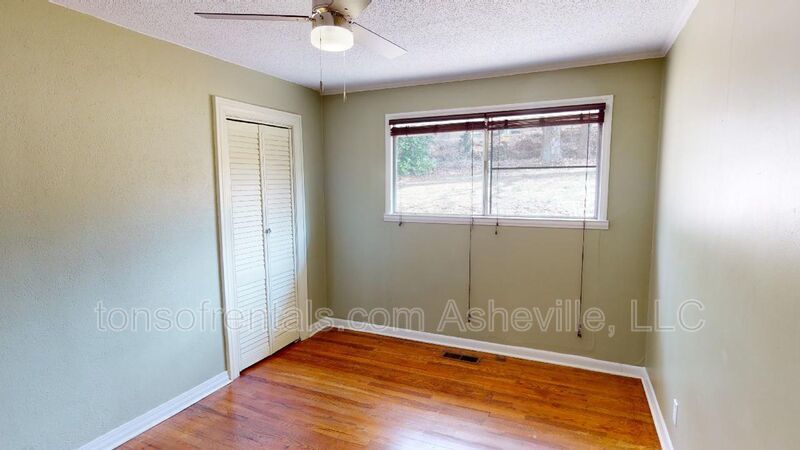 3 Bed in Desired Royal Pines Neighborhood property image