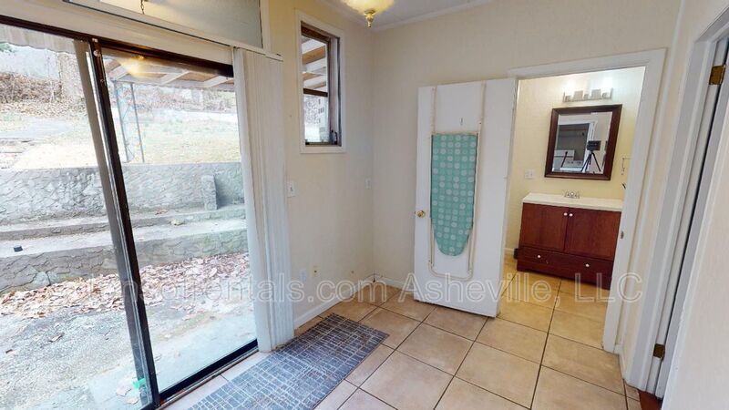 3 Bed in Desired Royal Pines Neighborhood property image