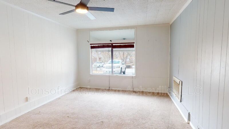 3 Bed in Desired Royal Pines Neighborhood property image