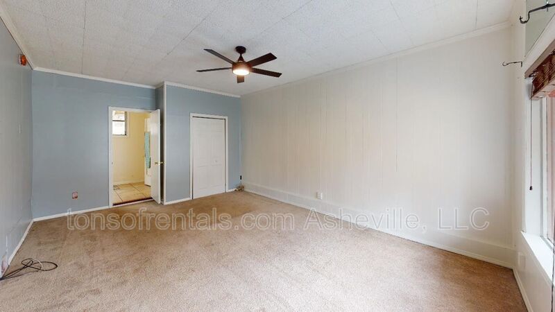 3 Bed in Desired Royal Pines Neighborhood property image