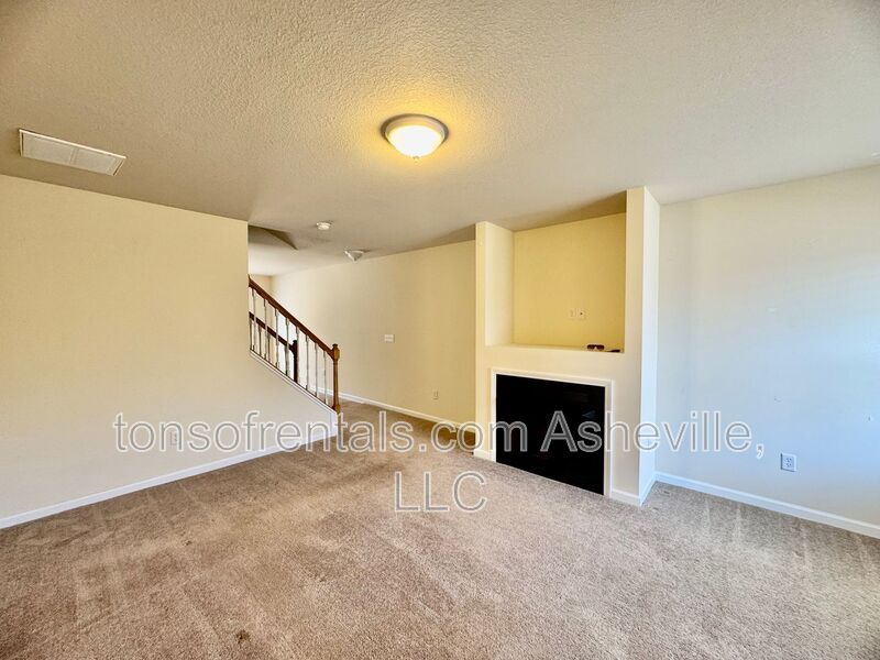 Welcome to this 3 bedroom 2.5 bath townhome located in the heart of Fletcher, NC! property image