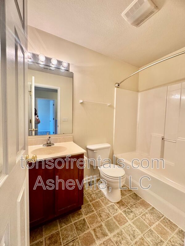 Welcome to this 3 bedroom 2.5 bath townhome located in the heart of Fletcher, NC! property image
