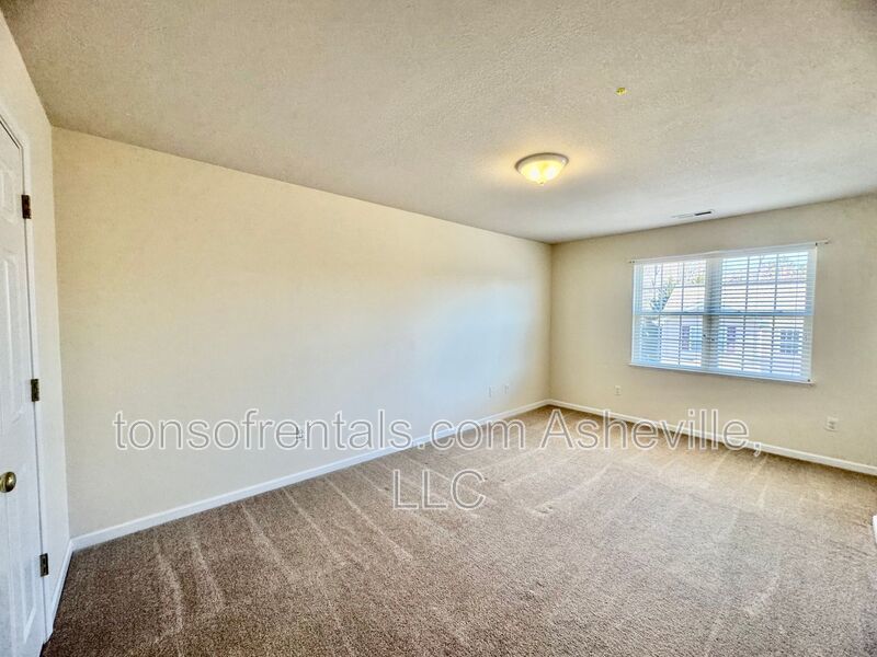 Welcome to this 3 bedroom 2.5 bath townhome located in the heart of Fletcher, NC! property image