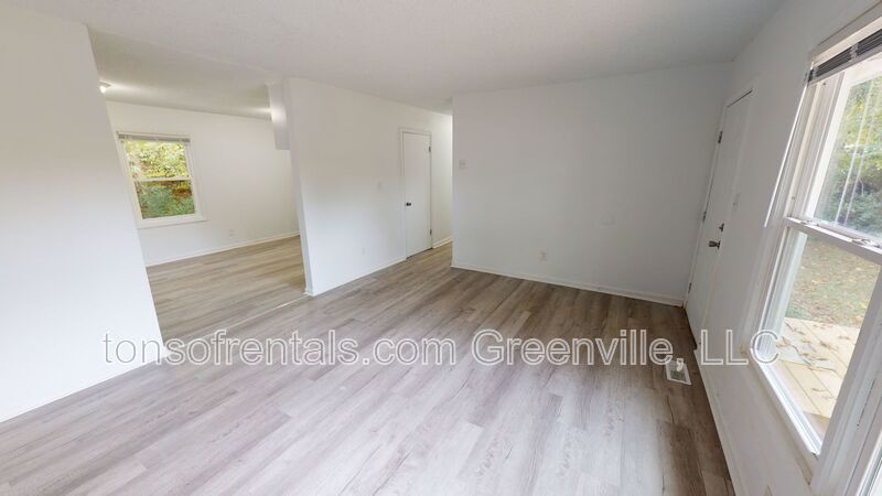 Cute 3 bedroom 1 bath with bonus room in Gaffney! property image