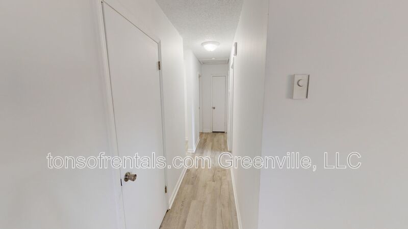 Cute 3 bedroom 1 bath with bonus room in Gaffney! property image