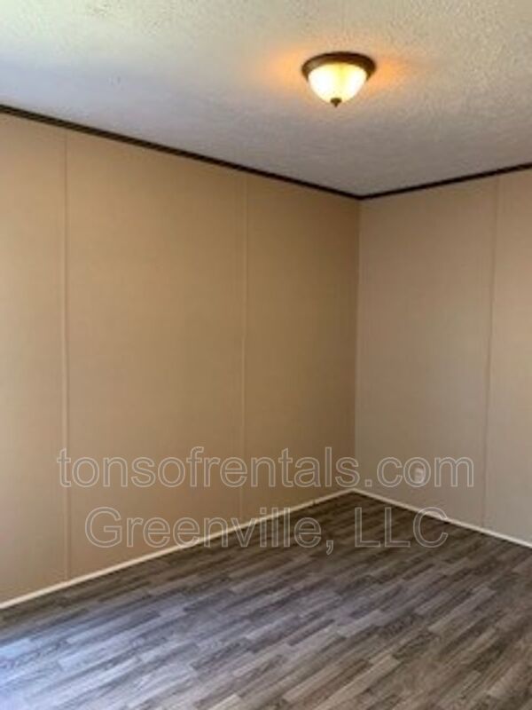 Nice well taken care of home in Belton SC! property image