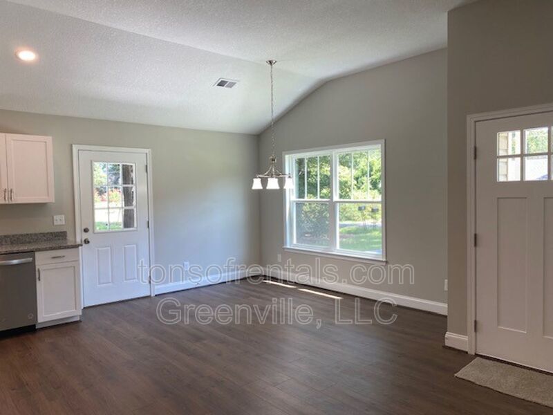 Nice home in Wellford property image