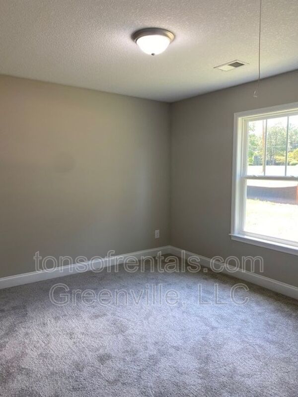 Nice home in Wellford property image