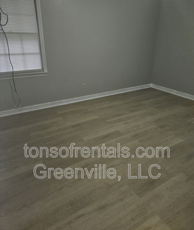 Nice 2 bedroom, 2 bath duplex on the Westside property image