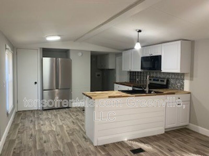 Nice 3 bedroom, 1.5 bath mobile home property image