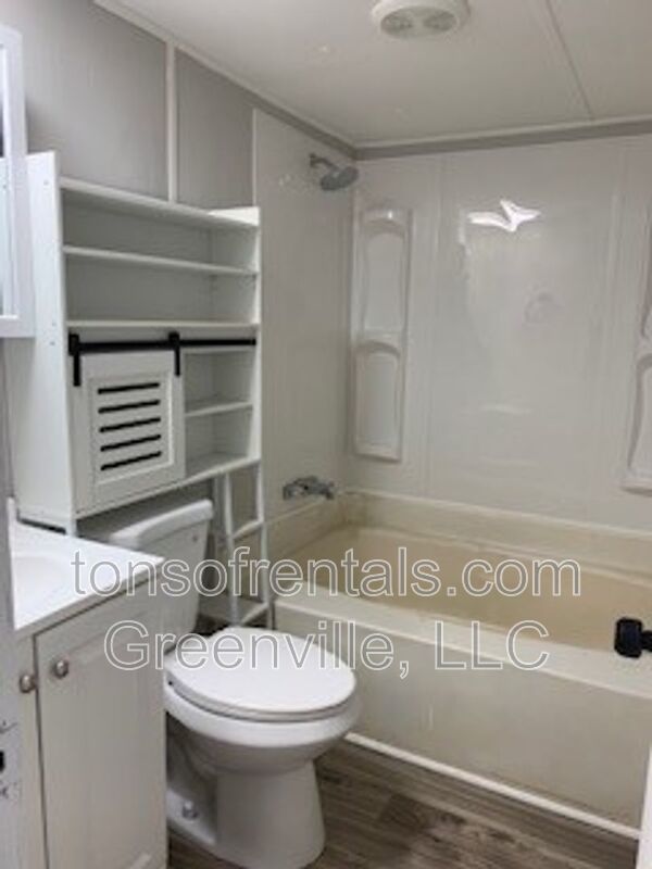 Nice 3 bedroom, 1.5 bath mobile home property image