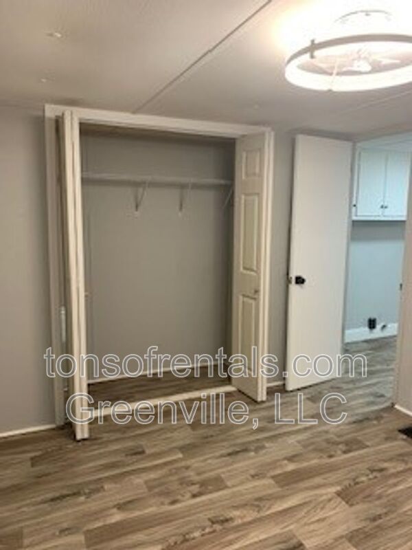 Nice 3 bedroom, 1.5 bath mobile home property image