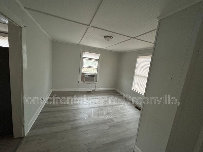 Cute 2 bedroom in Spartanburg! property image