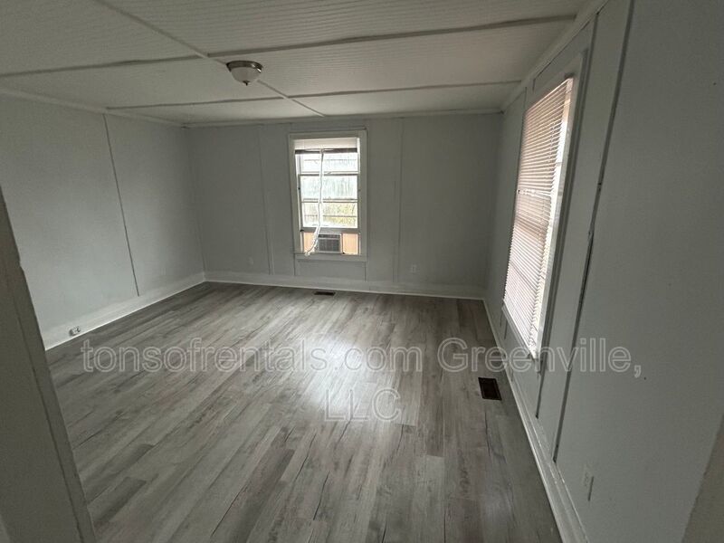 Cute 2 bedroom in Spartanburg! property image