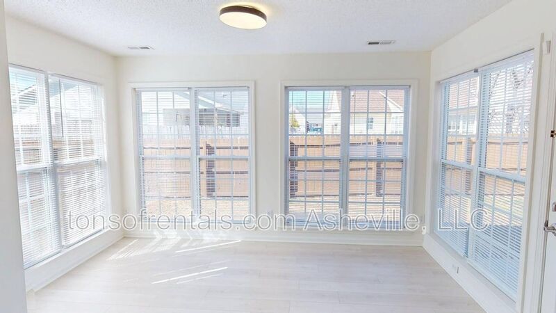 3 Bedroom Home in Livingston Farms property image