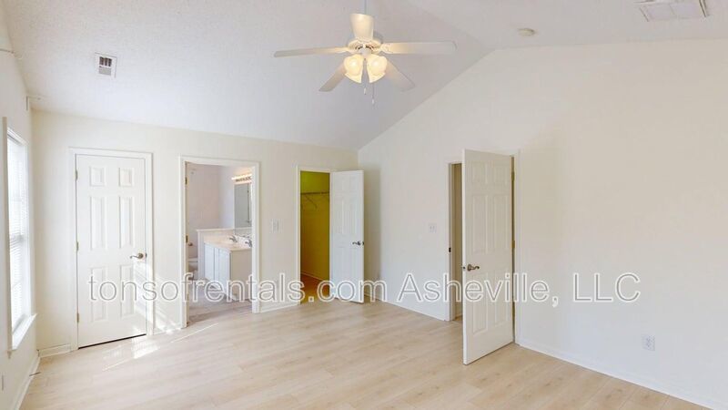 3 Bedroom Home in Livingston Farms property image