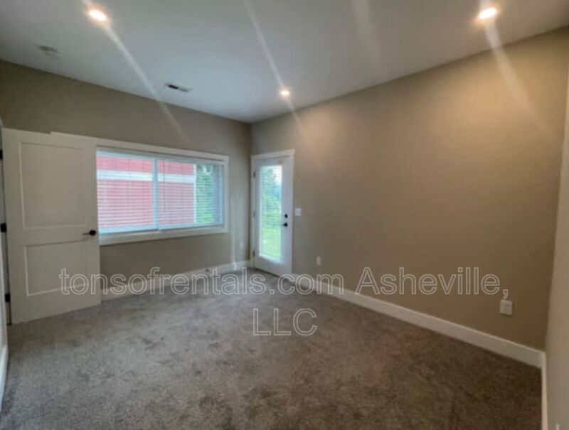 This recently built 3/2.5 modern style home is exactly what you're looking for!! property image