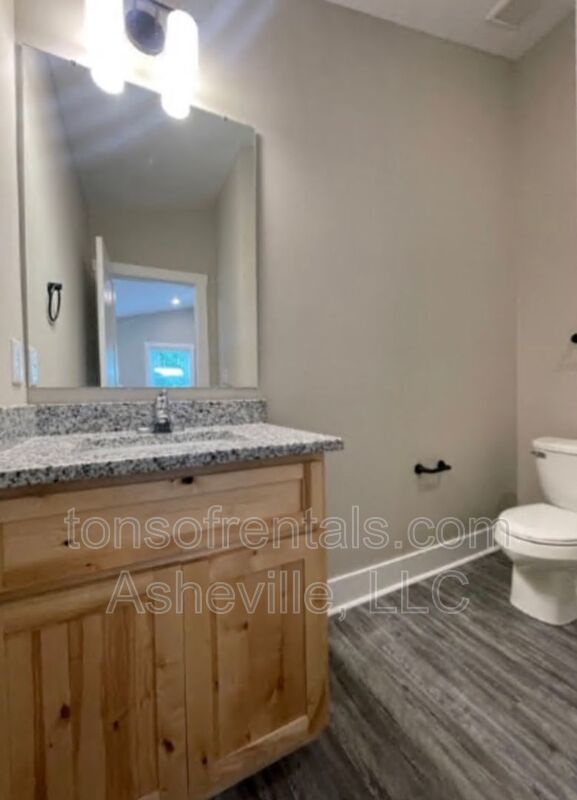 This recently built 3/2.5 modern style home is exactly what you're looking for!! property image