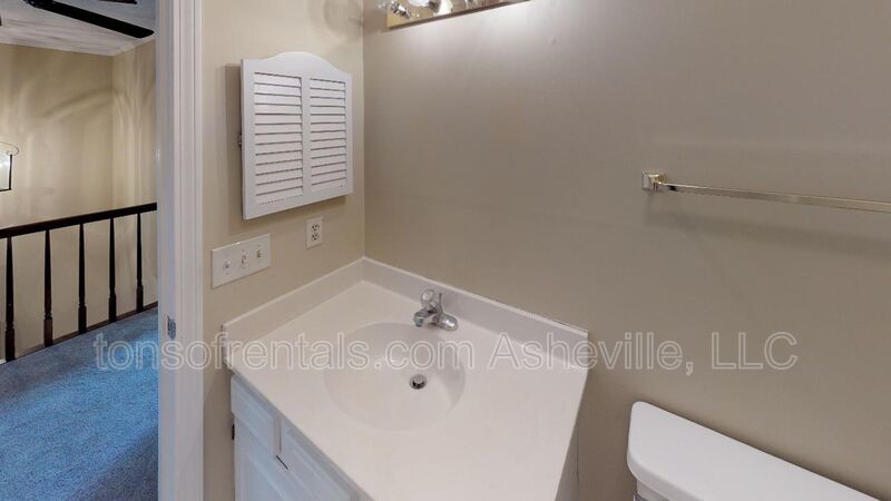 Hendersonville two bedroom property image