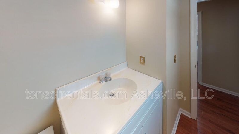 Hendersonville two bedroom property image