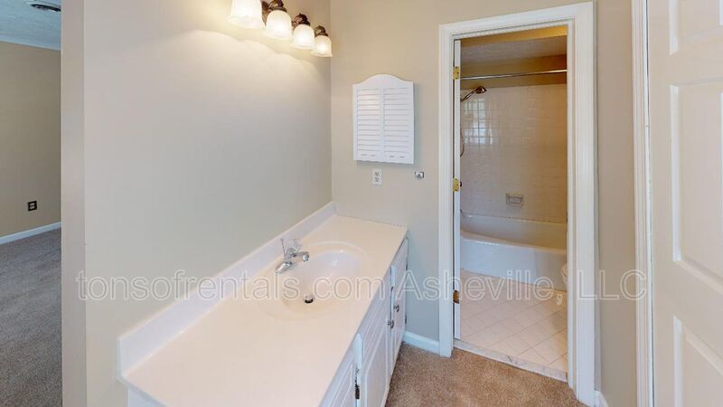 Hendersonville two bedroom property image