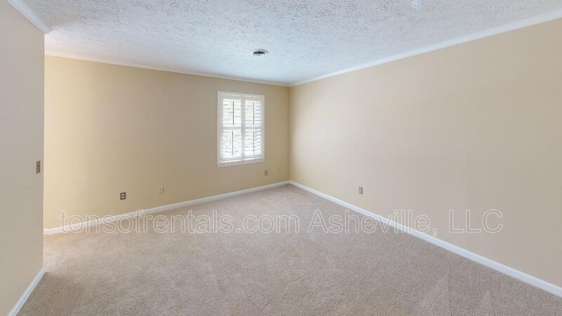 Hendersonville two bedroom property image
