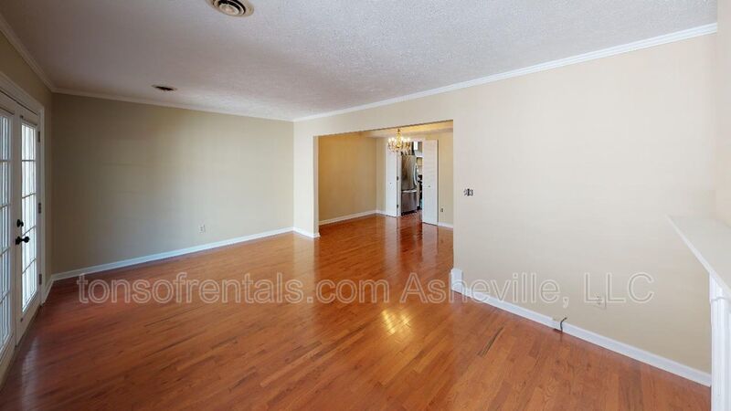 Hendersonville two bedroom property image