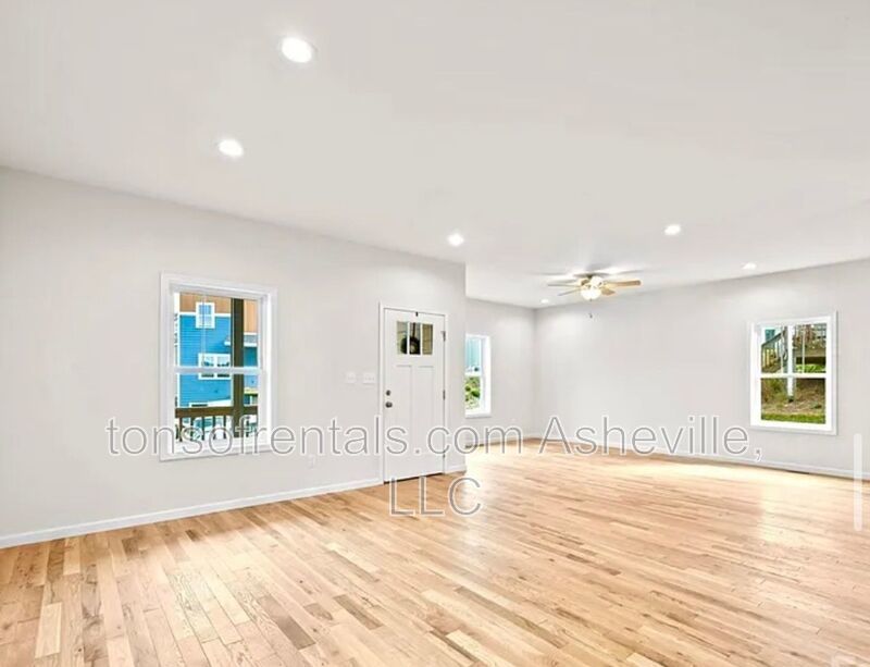 Newly constructed single-family home Available: Now Size: 1,701 sq ft Beds/Baths: 3 beds / 2.5 baths Monthly Rent: $2,495 Security Deposit: $2,495 property image