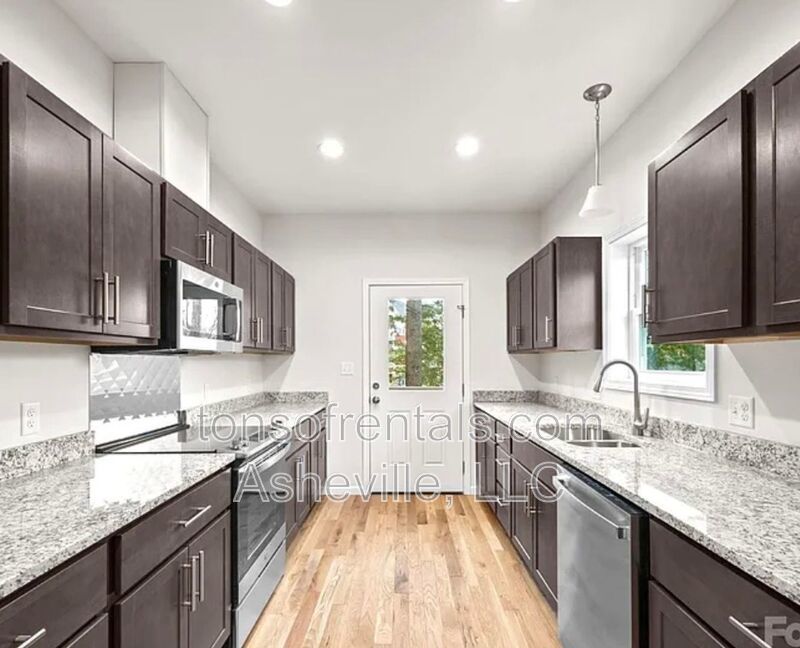Newly constructed single-family home Available: Now Size: 1,701 sq ft Beds/Baths: 3 beds / 2.5 baths Monthly Rent: $2,495 Security Deposit: $2,495 property image