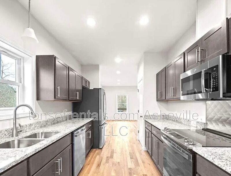 Newly constructed single-family home Available: Now Size: 1,701 sq ft Beds/Baths: 3 beds / 2.5 baths Monthly Rent: $2,495 Security Deposit: $2,495 property image