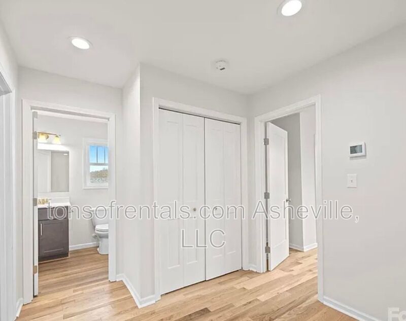 Newly constructed single-family home Available: Now Size: 1,701 sq ft Beds/Baths: 3 beds / 2.5 baths Monthly Rent: $2,495 Security Deposit: $2,495 property image