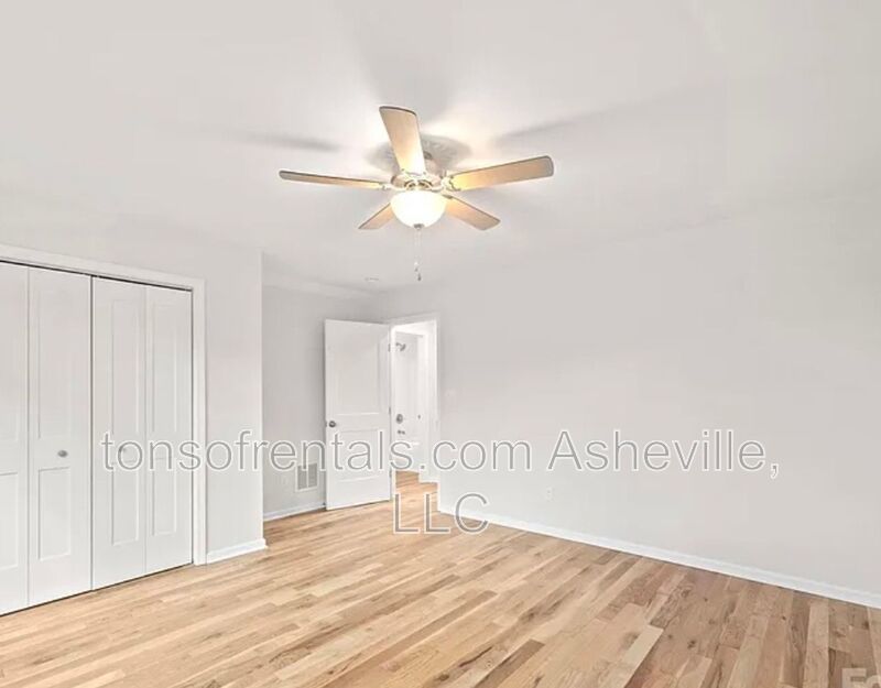 Newly constructed single-family home Available: Now Size: 1,701 sq ft Beds/Baths: 3 beds / 2.5 baths Monthly Rent: $2,495 Security Deposit: $2,495 property image