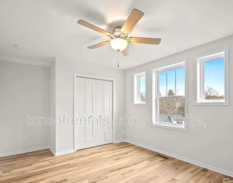 Newly constructed single-family home Available: Now Size: 1,701 sq ft Beds/Baths: 3 beds / 2.5 baths Monthly Rent: $2,495 Security Deposit: $2,495 property image