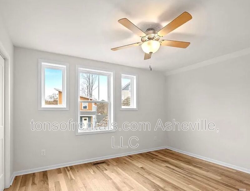 Newly constructed single-family home Available: Now Size: 1,701 sq ft Beds/Baths: 3 beds / 2.5 baths Monthly Rent: $2,495 Security Deposit: $2,495 property image