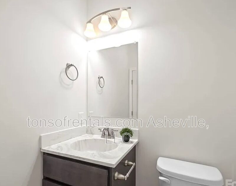 Newly constructed single-family home Available: Now Size: 1,701 sq ft Beds/Baths: 3 beds / 2.5 baths Monthly Rent: $2,495 Security Deposit: $2,495 property image
