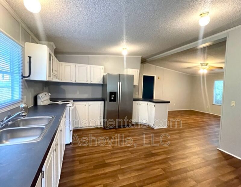 This 3 bed 2 bath is situated on almost .28 acres in quiet subdivision! property image