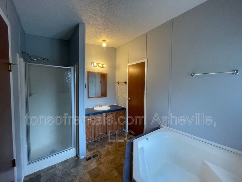 This 3 bed 2 bath is situated on almost .28 acres in quiet subdivision! property image