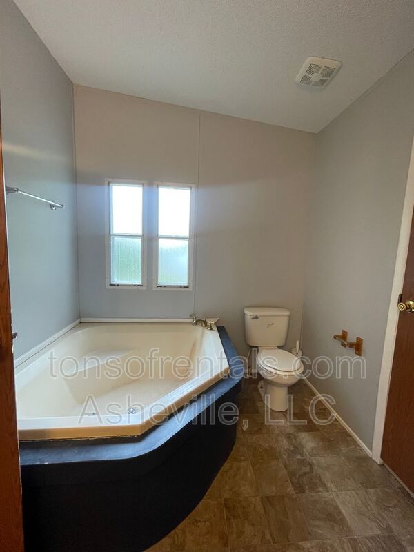 This 3 bed 2 bath is situated on almost .28 acres in quiet subdivision! property image