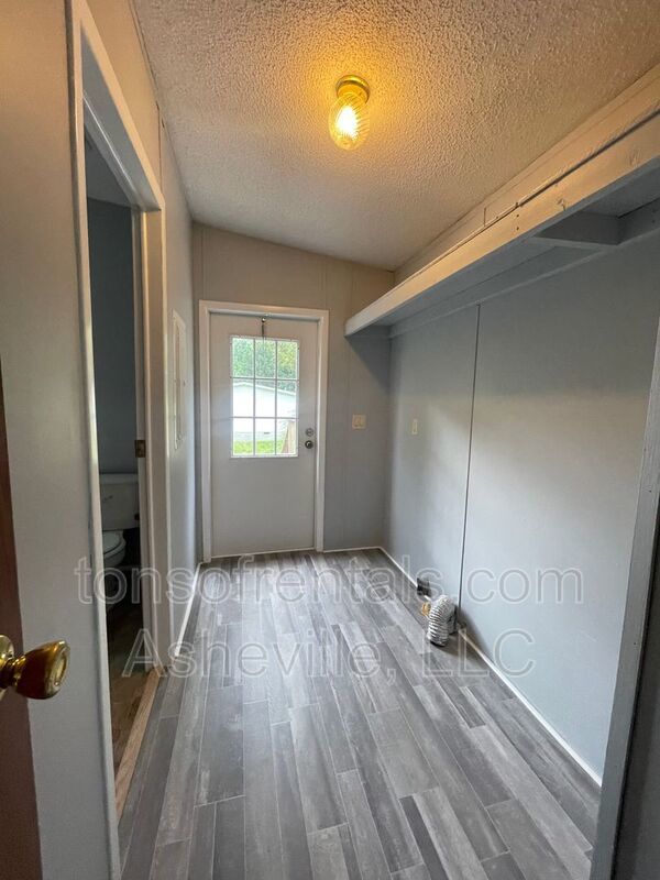 This 3 bed 2 bath is situated on almost .28 acres in quiet subdivision! property image